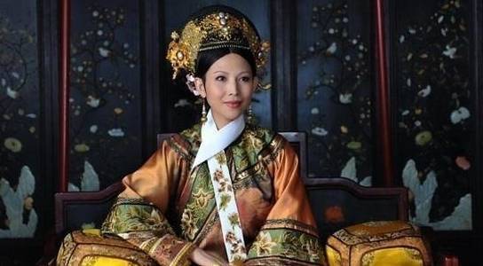 她44岁入宫，却生下皇长子，被封为皇后，是雍正唯一认定的妻子
