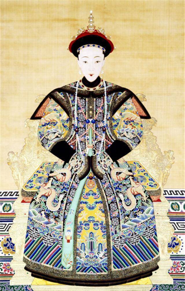 清朝有一皇后，一生从未进过皇宫，临终时19岁，耗时16年才下葬！