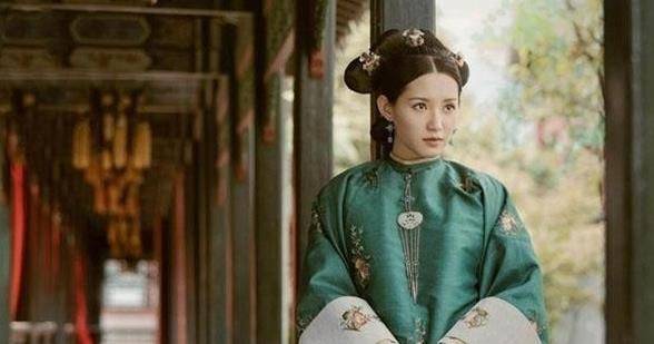 她是尔晴的妹妹，出身卑微却当了皇后，还生下一位大清皇帝