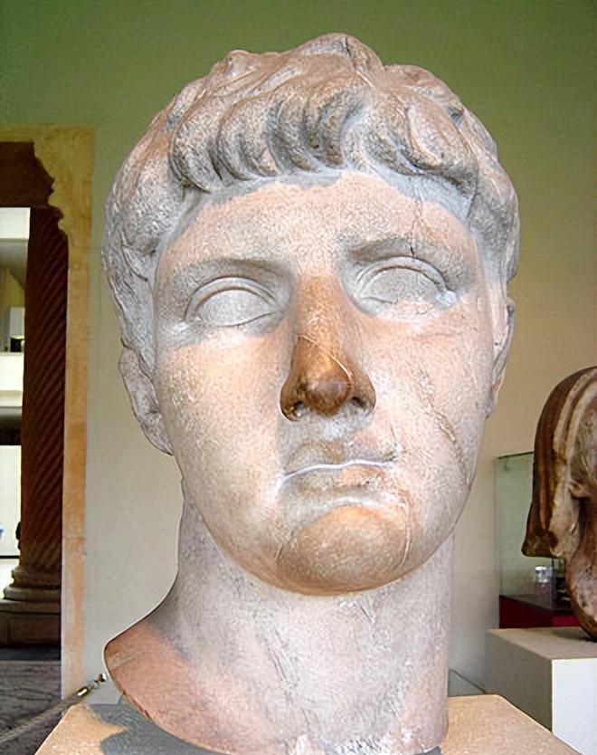 尼禄·克劳狄·德鲁苏斯：罗马皇帝屋大维养子，如何带兵征服日耳曼