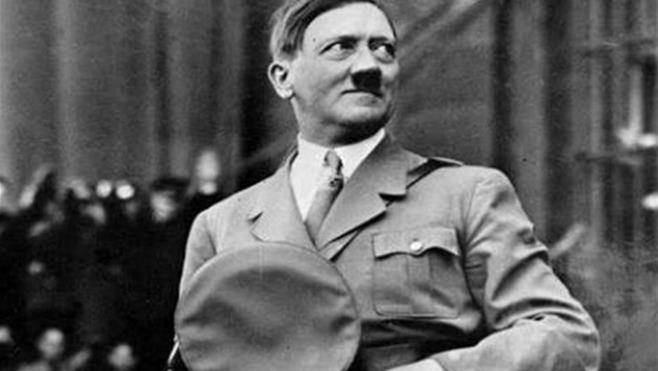 阿根廷128岁老人自称希特勒，拿出证据证明身份，声称躲70年太累
